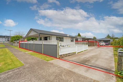 Photo of property in 2a Bryce Street, Whitianga, 3510
