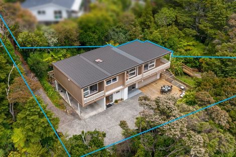 Photo of property in 8 Tranquil Glade, Hillcrest, Auckland, 0627