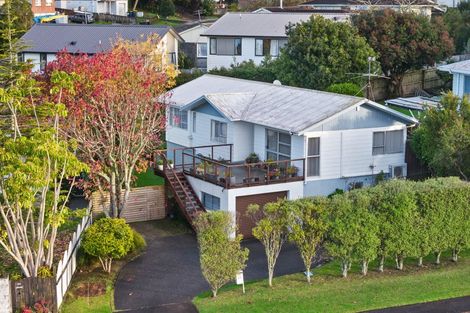 Photo of property in 24 Beauchamp Drive, Massey, Auckland, 0614