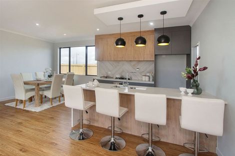 Photo of property in 65 Clarks Beach Road, Clarks Beach, 2122