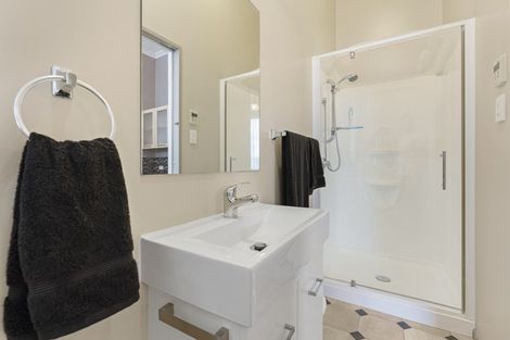 Photo of property in 22 Wellington Street, Feilding, 4702