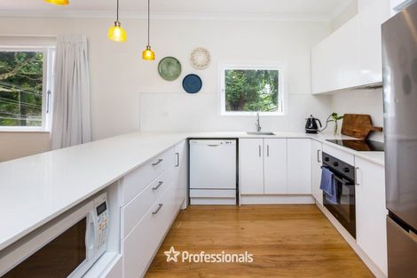 Photo of property in 43 Wyndham Road, Pinehaven, Upper Hutt, 5019