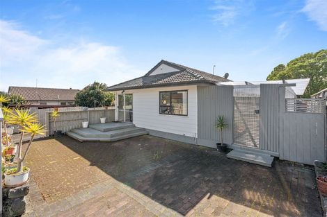 Photo of property in 13 Kopu Place, Clendon Park, Auckland, 2103