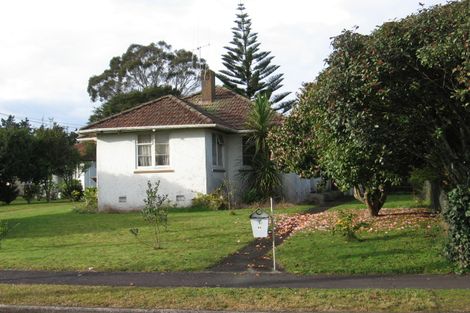 Photo of property in 16 Stokes Crescent, Maeroa, Hamilton, 3200