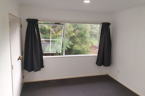 Photo of property in 1/35 Witheford Drive, Bayview, Auckland, 0629