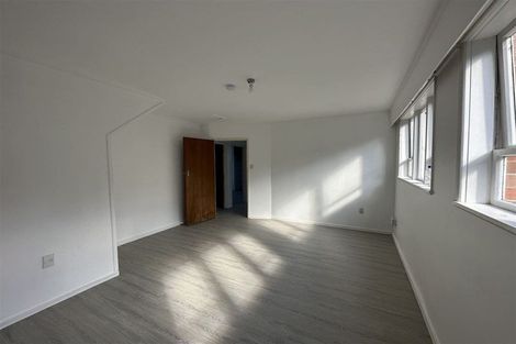 Photo of property in 140a Golf Road, Titirangi, Auckland, 0600