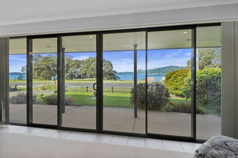 Photo of property in 209a One Tree Point Road, One Tree Point, 0118