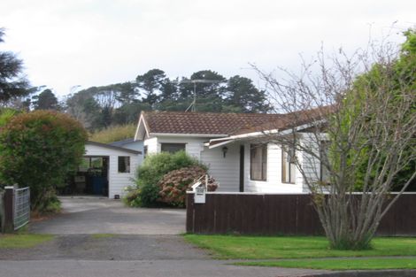 Photo of property in 217 Te Moana Road, Waikanae, 5036