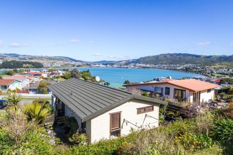 Photo of property in 9 Inlet View, Titahi Bay, Porirua, 5022