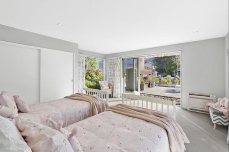 Photo of property in 73 Oregon Drive, Kelvin Heights, Queenstown, 9300