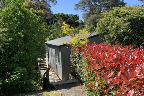 Photo of property in 28 Pupuke Road, Hillcrest, Auckland, 0627