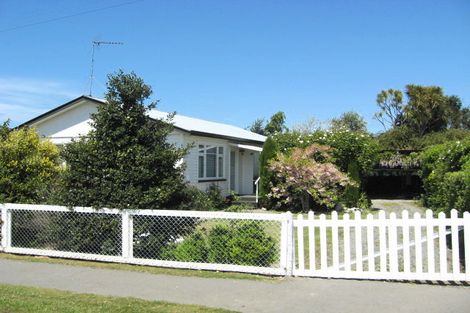 Photo of property in 2 Leithfield Road, Leithfield, Amberley, 7481