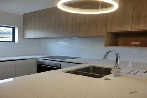 Photo of property in 8/66 Swanson Road, Henderson, Auckland, 0610