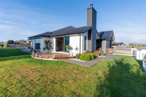 Photo of property in 16 Acheron Way, Te Anau, 9600