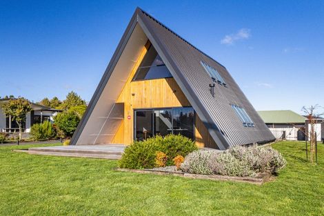 Photo of property in 21 Findlay Street, National Park, Owhango, 3989