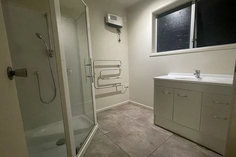 Photo of property in 2/70 Hattaway Avenue, Bucklands Beach, Auckland, 2012