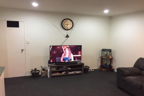 Photo of property in 17 Blumhardt Place, Avondale, Auckland, 1026