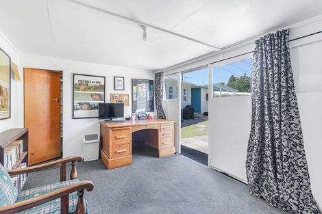 Photo of property in 48 Pulham Crescent, Queenwood, Hamilton, 3210