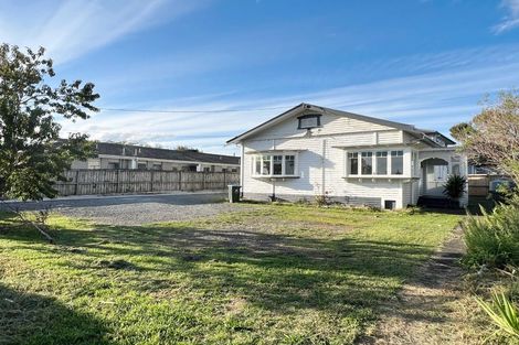 Photo of property in 82 Walmsley Road, Otahuhu, Auckland, 1062