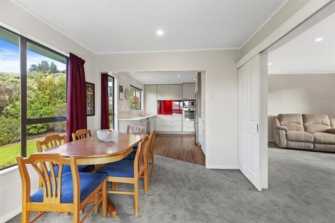 Photo of property in 9 Brasenose Place, Tawa, Wellington, 5028