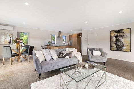 Photo of property in 21a Nirmal Place, Sunnyvale, Auckland, 0612