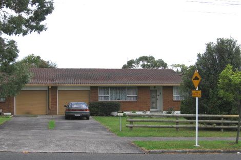 Photo of property in 1/42 Sabulite Road, Kelston, Auckland, 0602