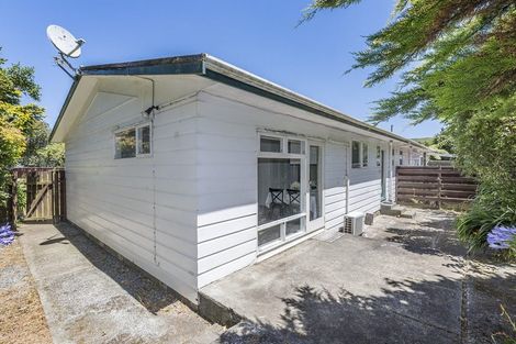 Photo of property in 105b Taylor Terrace, Tawa, Wellington, 5028