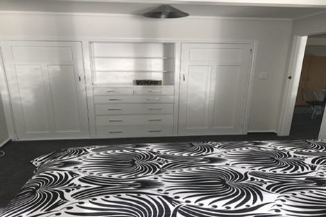 Photo of property in 70 Cutfield Road, New Plymouth, 4310