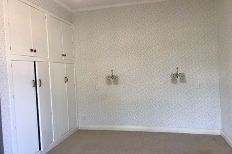 Photo of property in 27 Hautana Square, Woburn, Lower Hutt, 5010