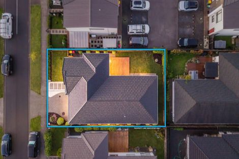 Photo of property in 3 Tarras Road, Kumeu, 0810