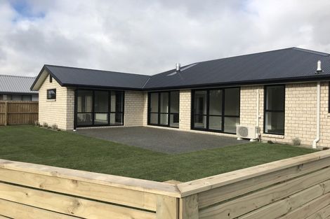 Photo of property in 28 Robert Duncan Road, Belfast, Christchurch, 8051