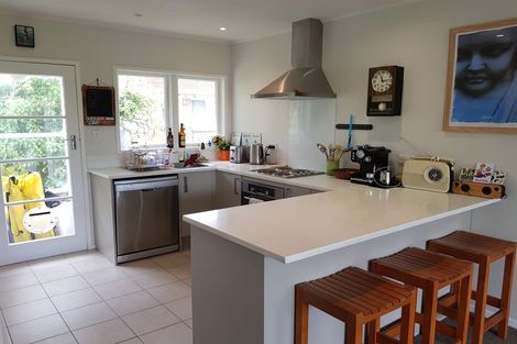 Photo of property in 2/27 Sydney Street, Hauraki, Auckland, 0622