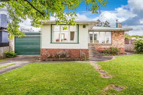 Photo of property in 29 Strid Road, Te Atatu South, Auckland, 0610