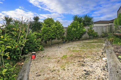 Photo of property in 39 Bluebird Crescent, Unsworth Heights, Auckland, 0632
