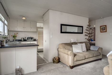 Photo of property in 4 Tahara Crescent, Mount Maunganui, 3116