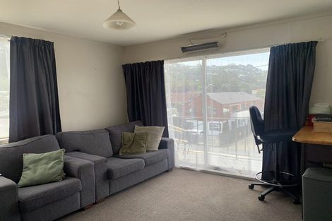 Photo of property in 5/102 Lyall Parade, Lyall Bay, Wellington, 6022