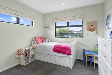 Photo of property in 32 Aidanfield Drive, Aidanfield, Christchurch, 8025