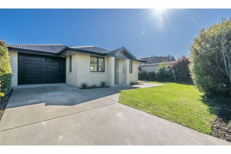 Photo of property in 37 Vogel Place, Waikiwi, Invercargill, 9810