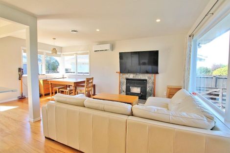 Photo of property in 372 Main Road, Huapai, Kumeu, 0810