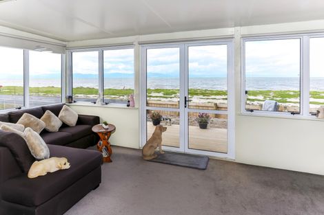 Photo of property in 875 East Coast Road, Kaiaua, Pokeno, 2473