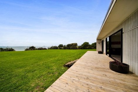 Photo of property in 317 Porikapa Road, Warea, New Plymouth, 4381