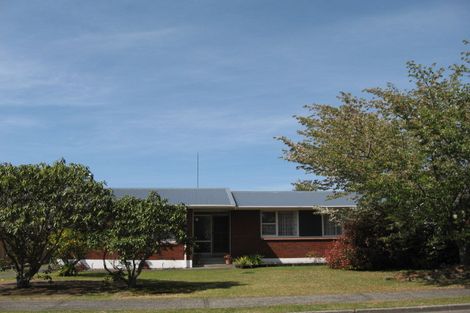 Photo of property in 33 Barron Crescent, Fenton Park, Rotorua, 3010