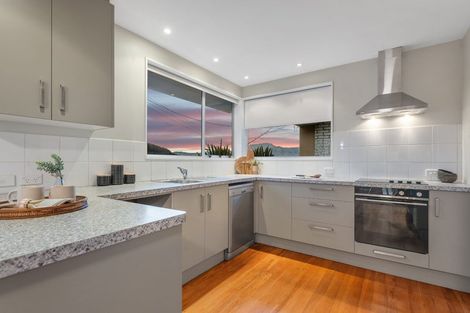 Photo of property in 23 Walkers Road, Lyttelton, 8082