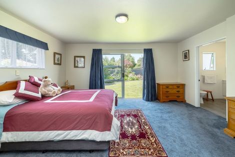 Photo of property in 15 Wood Street, Greytown, 5712