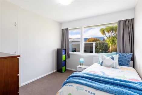 Photo of property in 16 Greenfield Place, Mairehau, Christchurch, 8052