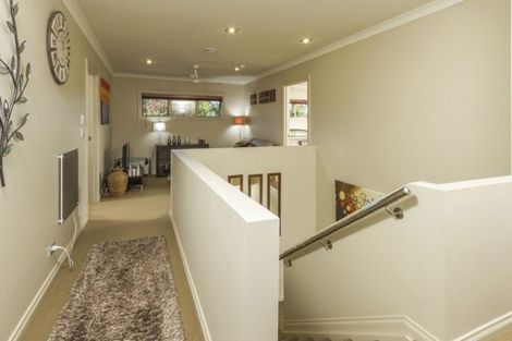 Photo of property in 58 English Oak Drive, Schnapper Rock, Auckland, 0632