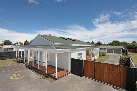 Photo of property in 161 Bridge Street, Bulls, 4818