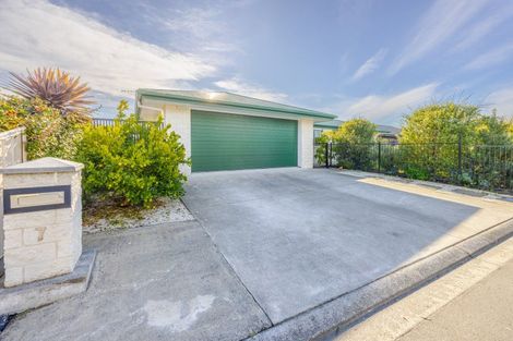Photo of property in 7 Gregory Grove, Clive, 4102