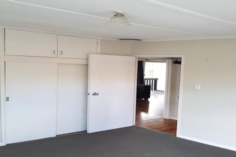 Photo of property in 1/16 Ramillies Place, Glenfield, Auckland, 0629