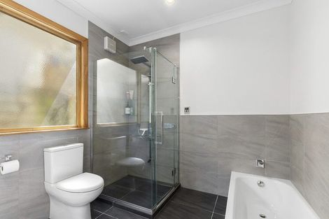 Photo of property in 156 Nevay Road, Karaka Bays, Wellington, 6022